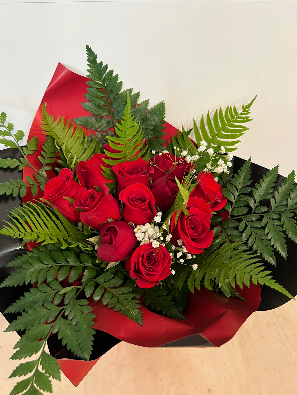 12 Roses Bouquet – Larkspur & Lily