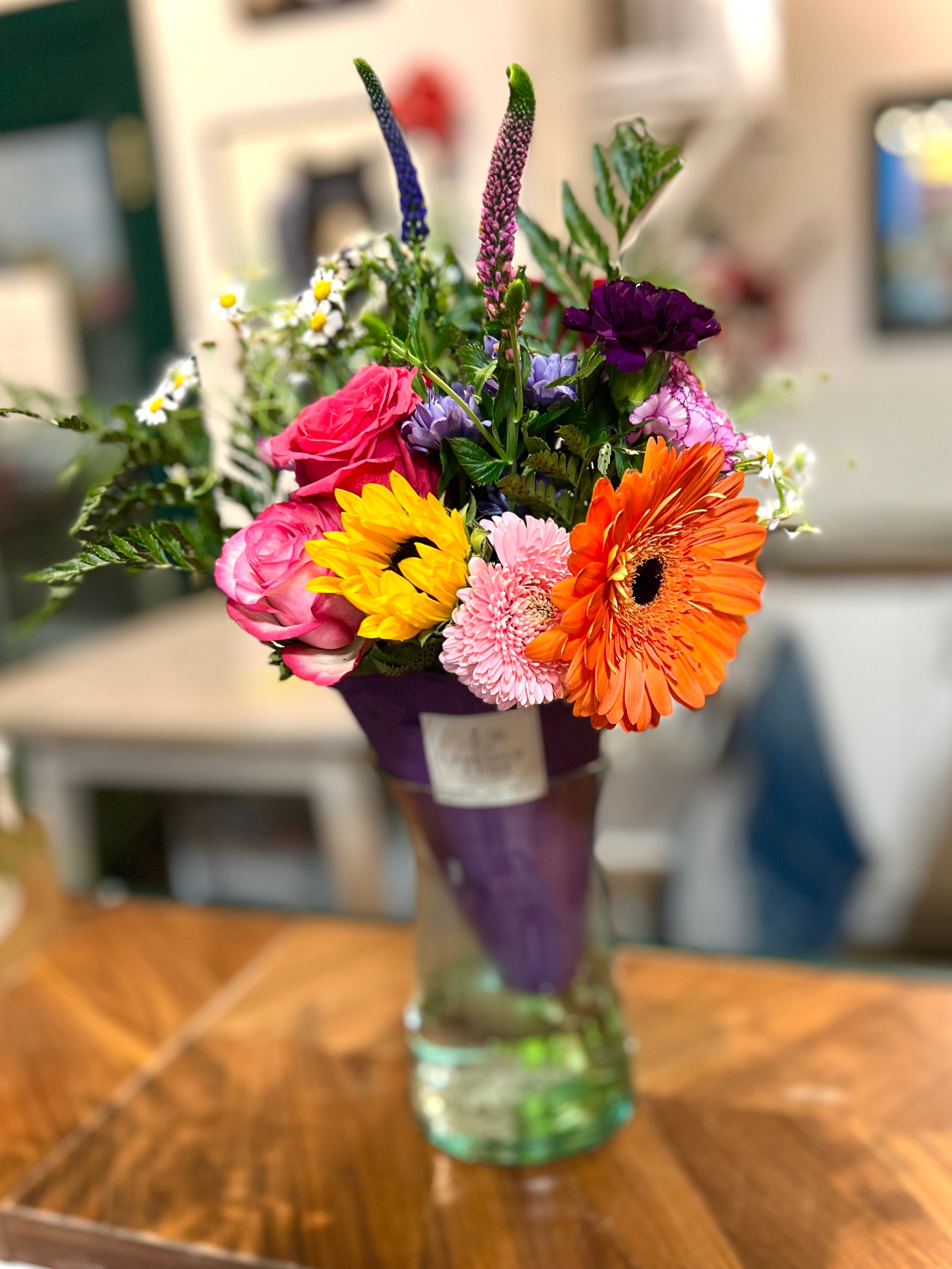 Medium Florist-Pick Signature Arrangement