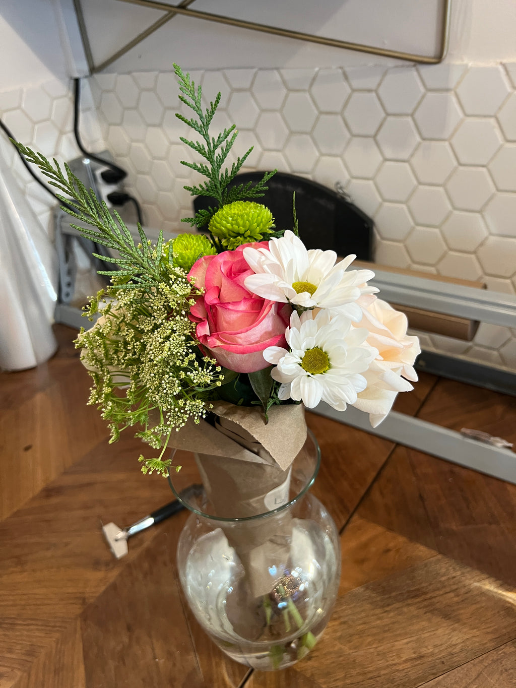 Small Hand-Tied Florist Pick Bouquet